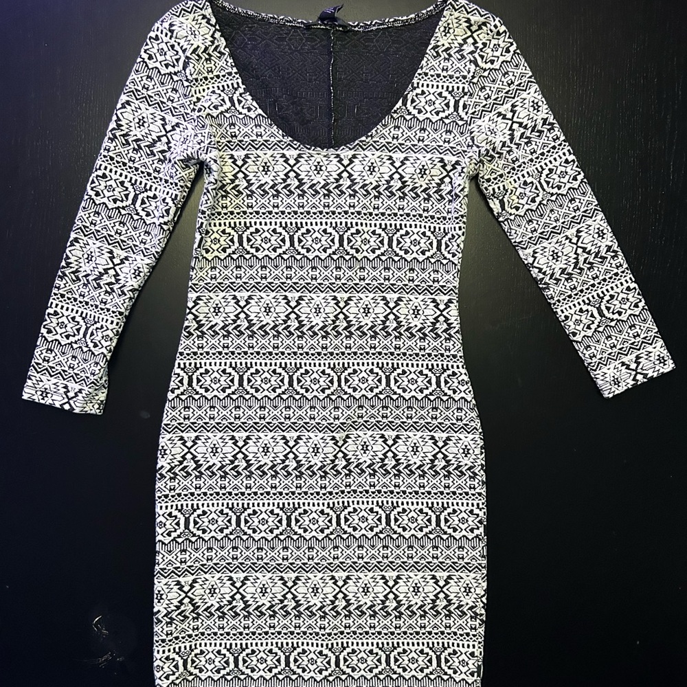 Black and White Patterned Women's body con Dress